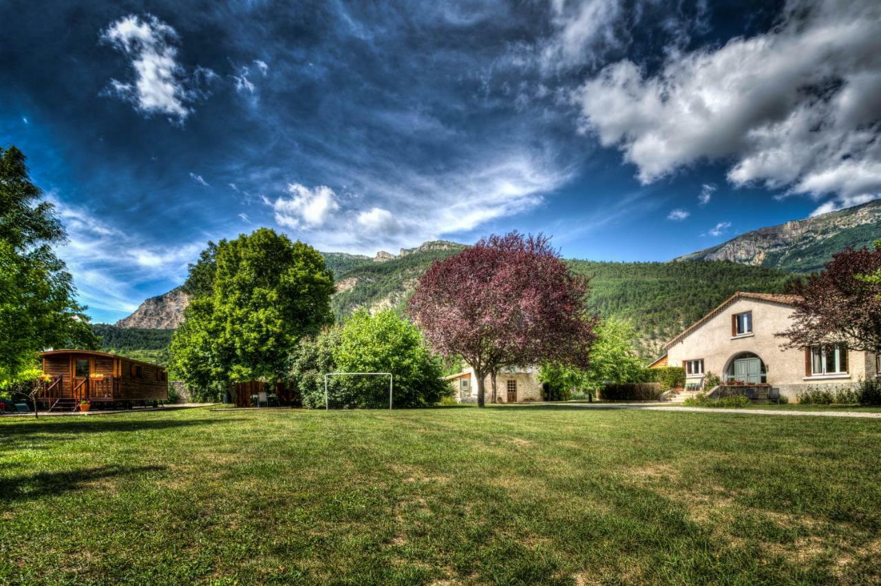L'Enclos B&B Châtillon-en-Diois Extérieur photo